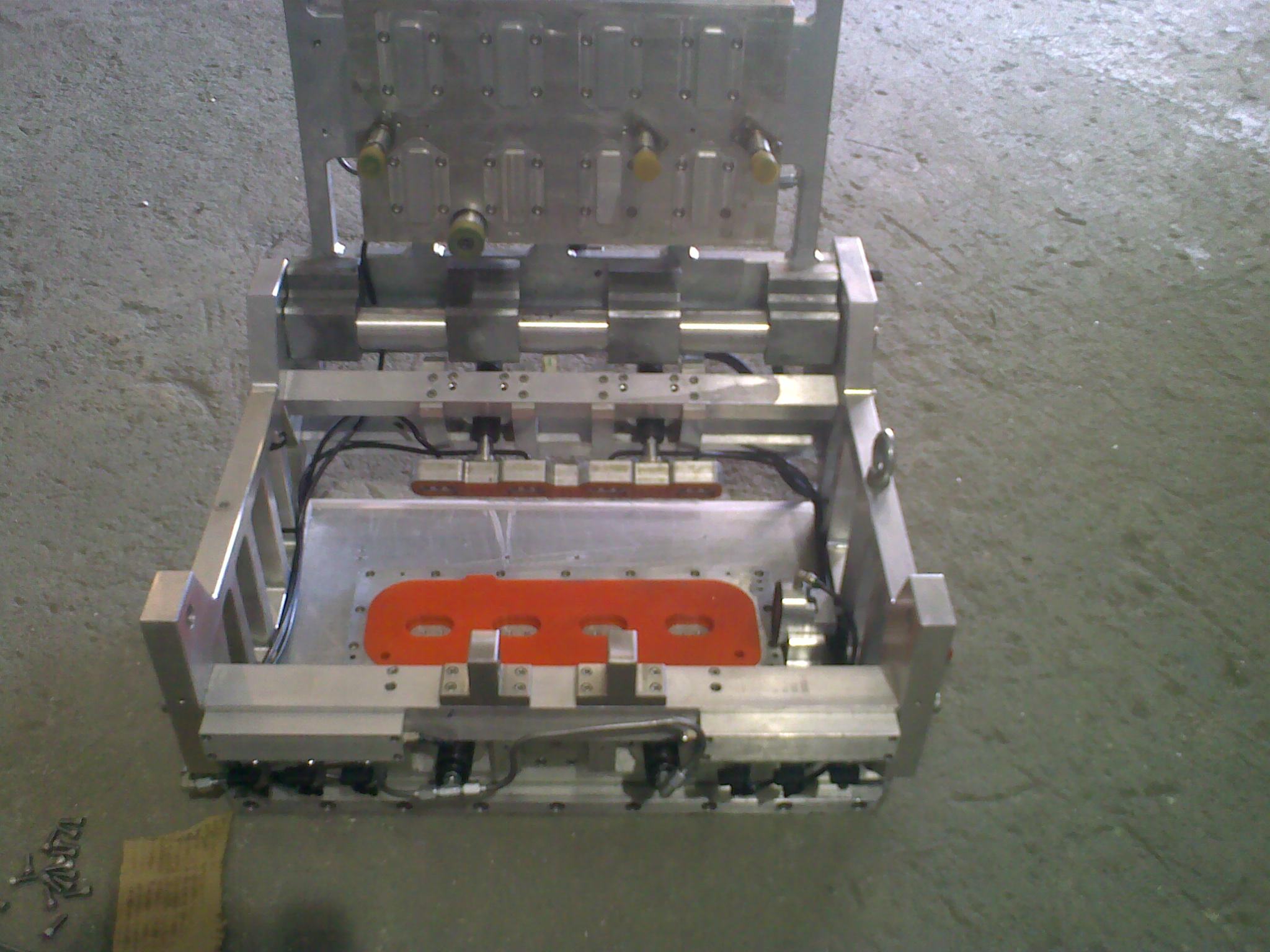 Assy. station & testing equipment