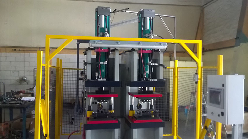 Assy. station & testing equipment